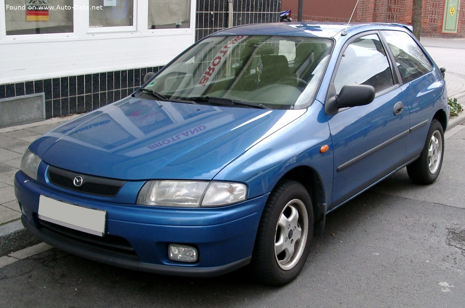 Mazda 323 323 P V (BA)