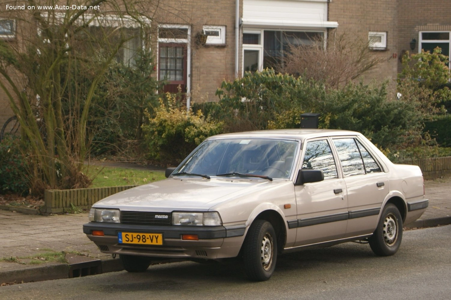 Mazda 626 626 II (GC)