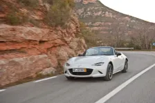 2015 Mazda MX-5 2.0 SkyActiv G (160 bg) i-ELOOP 8