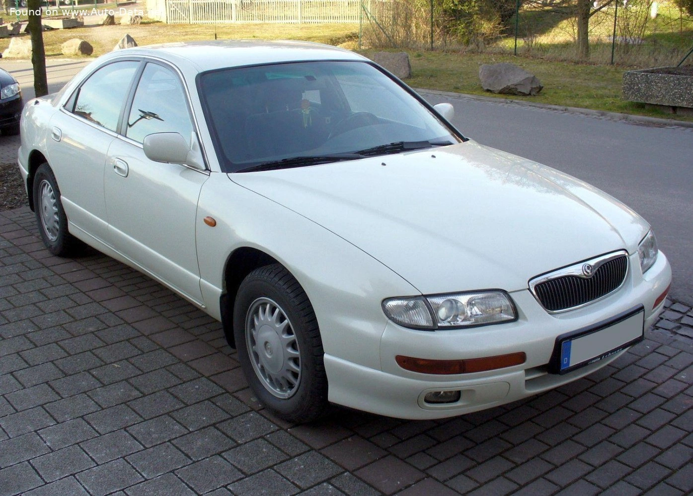 1993 Mazda Xedos 9 2.5i V6 24V (167 bg) Automatic