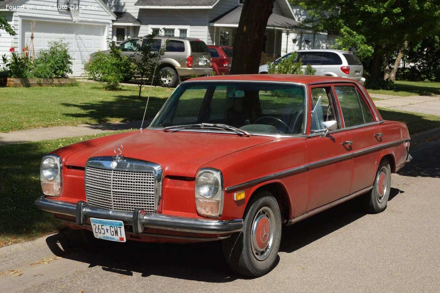 1967 Mercedes-Benz /8 200 D/8 (55 bg)