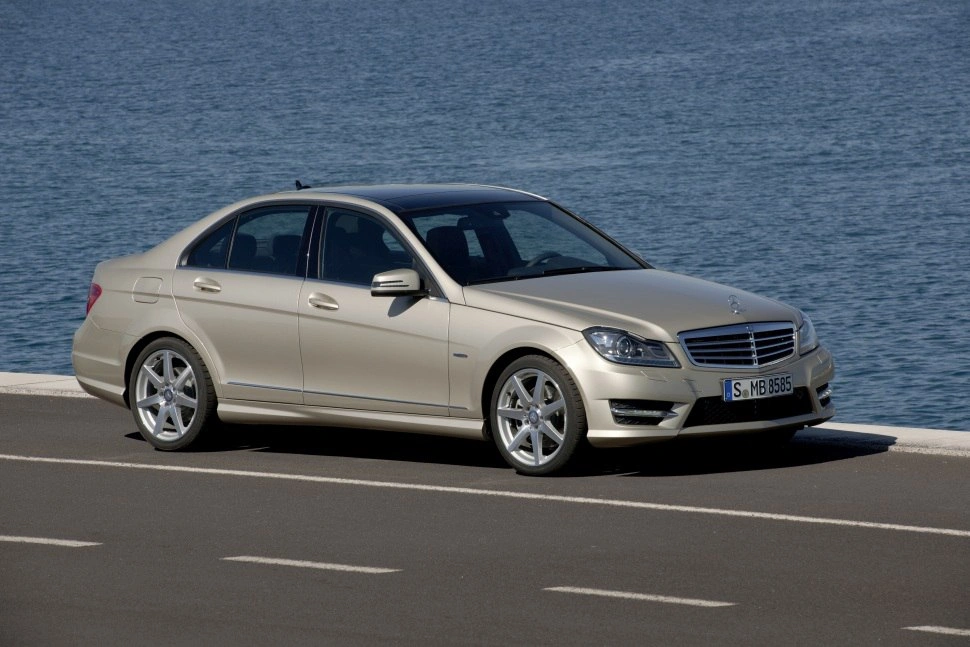 2011 Mercedes-Benz C-Serisi C 180 1.8 BlueEFFICIENCY (156 bg)