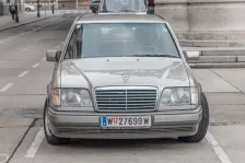 1992 Mercedes-Benz E-Serisi E 200 (136 bg) 5