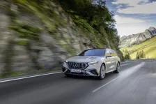 Mercedes-Benz AMG E 53 (612 bg) Plug-in Hybrid 4MATIC+ AMG SPEEDSHIFT TCT 9G AMG DYNAMIC PLUS (2023)