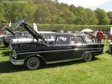 1961 Mercedes-Benz Fintail 300 SE (160 bg) Automatic 2