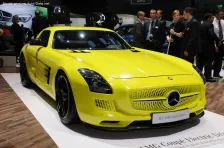 2010 Mercedes-Benz SLS AMG 6.2 V8 (571 bg) AMG SPEEDSHIFT DCT 4
