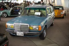 1977 Mercedes-Benz W123 230 T (109 bg) Automatic 3