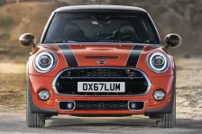 2018 Mini Hatch JCW 2.0 (231 bg) Steptronic 1