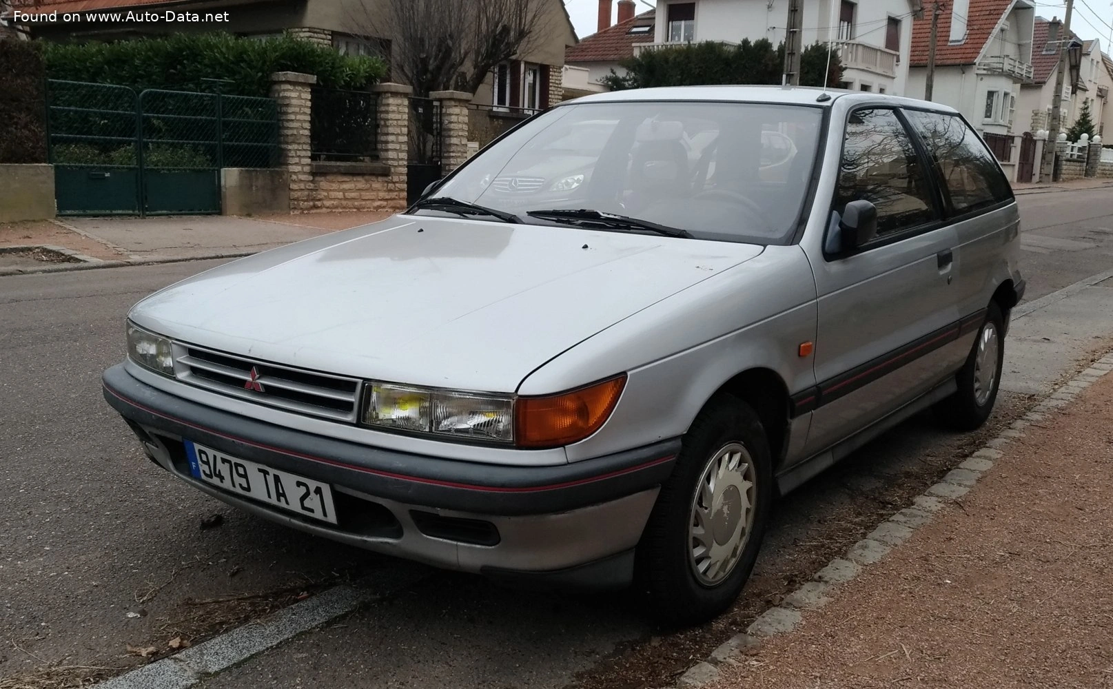 1988 Mitsubishi Colt 1.3 12V (C51A) (75 bg)