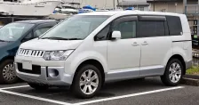 2007 Mitsubishi Delica 2.4 4WD (170 bg) 3