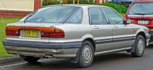 1987 Mitsubishi Galant 2.0 (E33A) (109 bg) 4