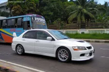 2005 Mitsubishi Lancer Evolution 2.0 MIVEC FQ-300 (305 bg) 4WD 7