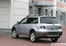2001 Mitsubishi Outlander 2.4 i 16V 4WD (158 bg) Automatic 8