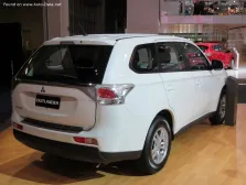 Mitsubishi 2.2 (150 bg) 4WD (2012)