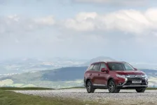 2015 Mitsubishi Outlander 2.0 MIVEC (203 bg) Plug-in Hybrid 4WD 7