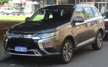 2018 Mitsubishi Outlander 2.4 MIVEC (166 bg) CVT 4