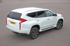 Mitsubishi 3.0 V6 MIVEC (209 bg) Automatic (2016)