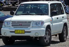 1998 Mitsubishi Pajero 1.8 i 16V GDI 4WD (5 dr) (160 bg) 6