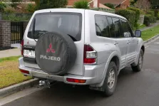 2000 Mitsubishi Pajero 3.5 V6 GDI (202 bg) 5 Seat 2