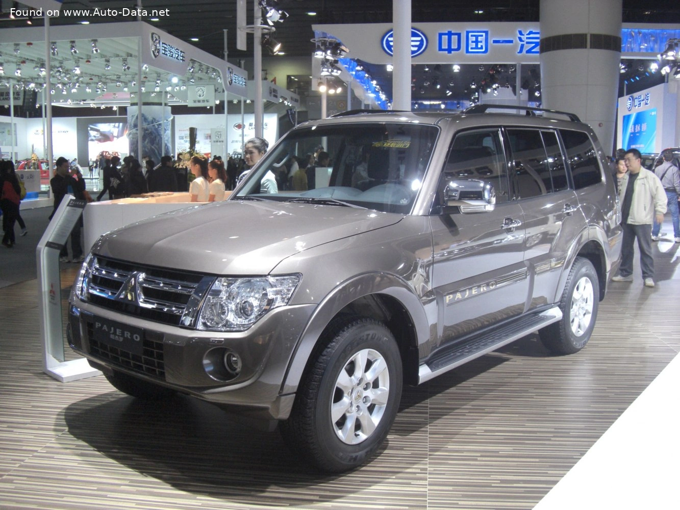 2012 Mitsubishi Pajero 3.2 DI-DC (197 bg) 4x4 5 Seat
