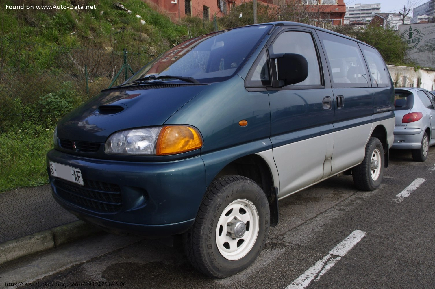 1995 Mitsubishi Space Gear 2.5 TD (99 bg)
