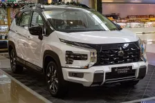 2025 Mitsubishi Xpander 1.5 MIVEC (105 bg) CVT 1