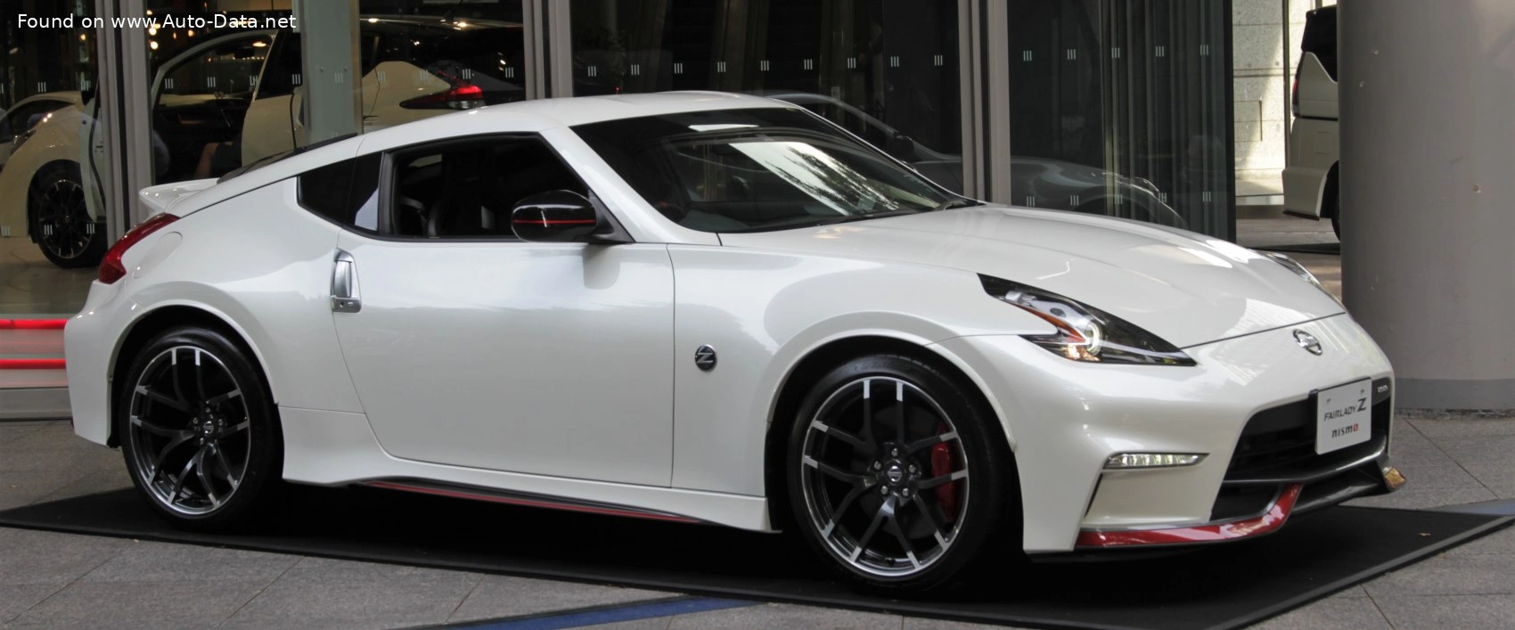 Nissan 370Z 370Z Coupe (facelift 2017)