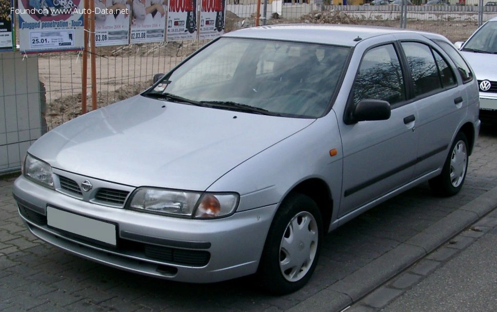 Nissan Almera Almera I Hatchback (N15)