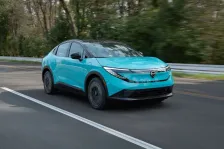 2025 Nissan Leaf 75 kWh (218 bg) 1