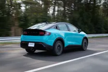 2025 Nissan Leaf 75 kWh (218 bg) 5