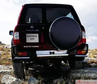 1997 Nissan Patrol 4.2 TD (5 dr) (145 bg) Automatic 8