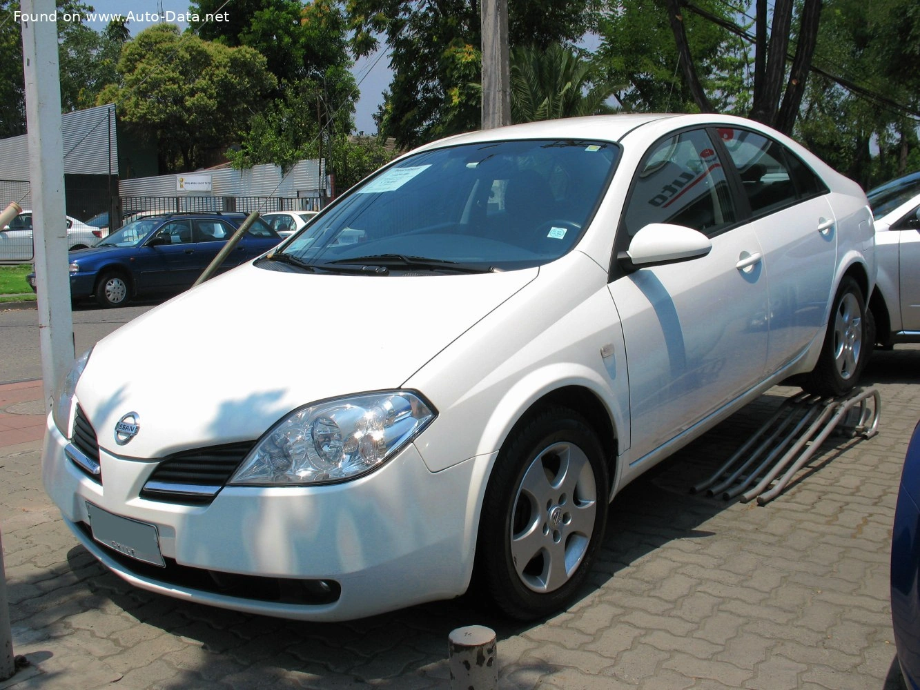 Nissan Primera Primera (P12)