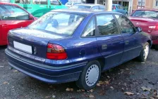 1994 Opel Astra 1.6i Ecotec 16V (101 bg) 3
