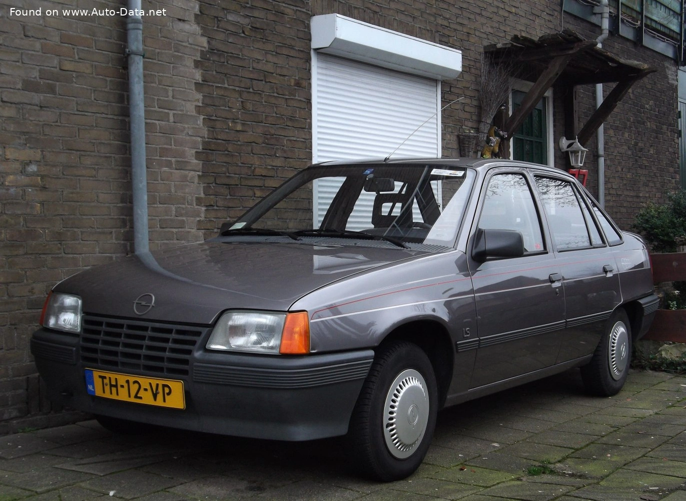 1984 Opel Kadett 2.0i (115 bg)
