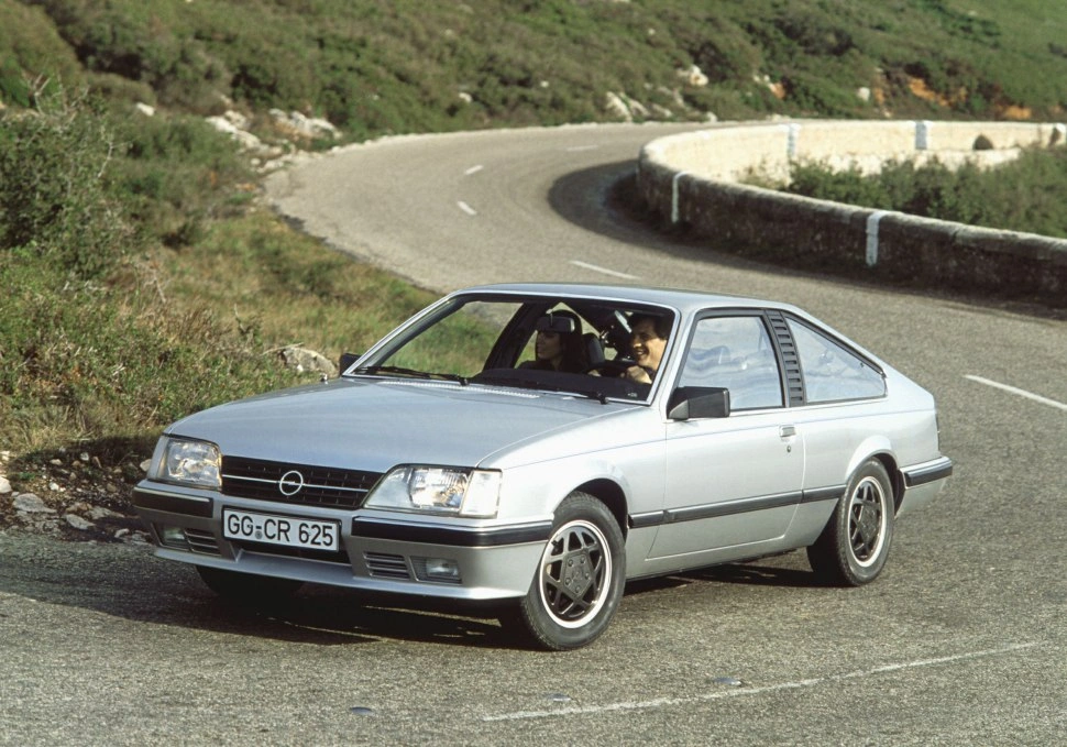 1983 Opel Monza 2.5 E (136 bg)