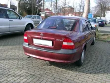 1995 Opel Vectra 1.6i (75 bg) 2