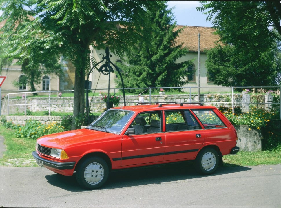 1982 Peugeot 305 1.6 (75 bg)