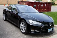 Tesla P85 85 kWh (416 bg) (2012)