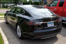 Tesla P90D 90 kWh (463 bg) Dual Motor AWD (2012)