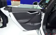 Tesla Long Range 100 kWh (541 bg) Dual Motor AWD (2016)