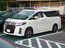 Toyota 2.5 (182 bg) CVT (2018)
