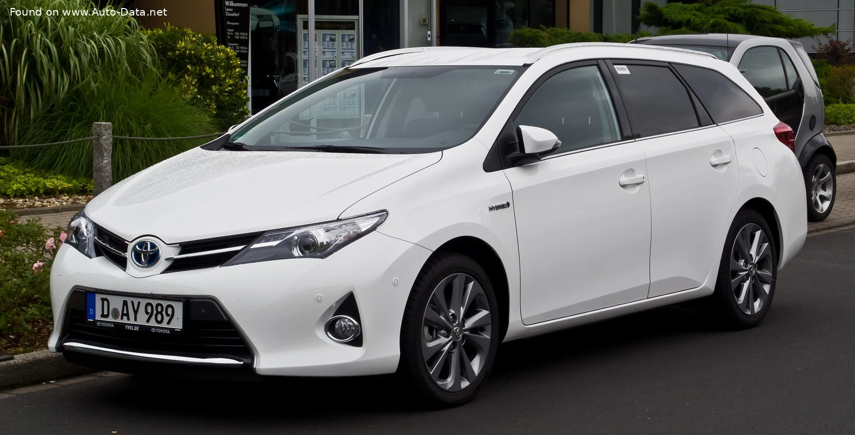 2012 Toyota Auris 1.6 Valvematic (132 bg)
