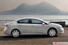2009 Toyota Avensis 2.0 D-4D (126 bg) 4