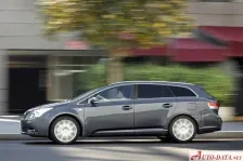 2009 Toyota Avensis 2.2 D-CAT (177 bg) 8