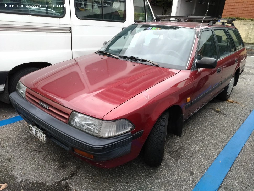 Toyota Carina Carina Wagon (T17)
