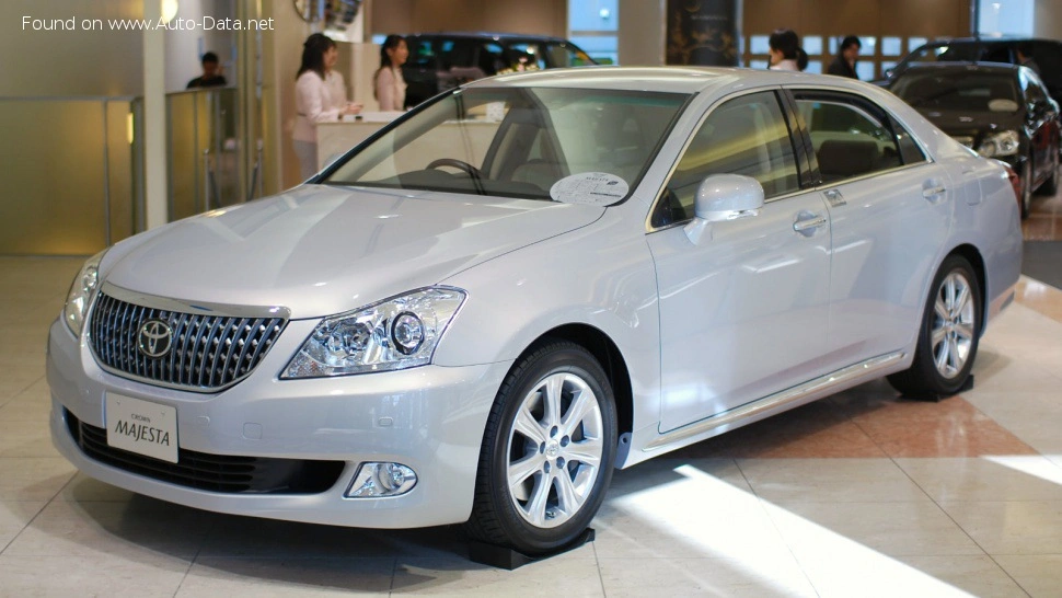 Toyota Crown Majesta Crown Majesta V (S200)