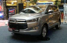 2015 Toyota Innova 2.7i (166 bg) 1