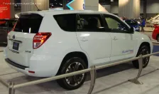 2012 Toyota RAV4 50 kWh (154 bg) 5