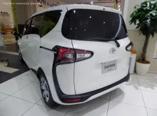 2018 Toyota Sienta 1.5 (101 bg) Hybrid e-CVT 2