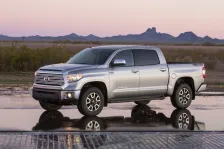 2013 Toyota Tundra 5.7 V8 32V (381 bg) Automatic 1